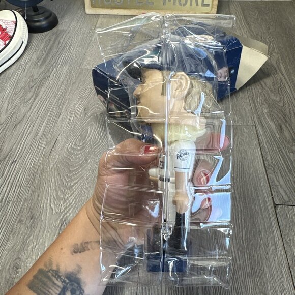 Padres MLB San Diego Baseball PHIL NEVIN Bobblehead #23 Collector Series 2002 - Picture 3 of 5